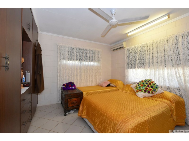 24 Hickory Street, Goondi Bend QLD 4860