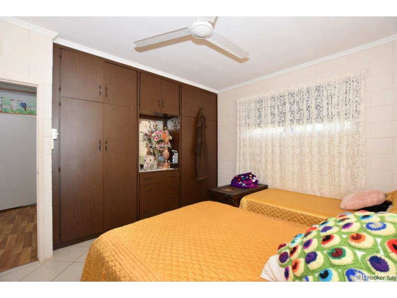 24 Hickory Street, Goondi Bend QLD 4860