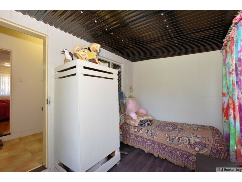 24 Hickory Street, Goondi Bend QLD 4860