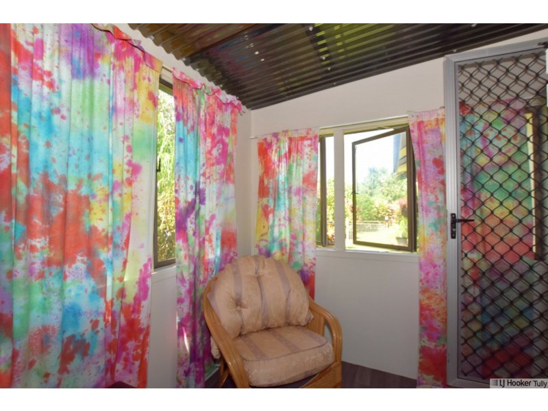 24 Hickory Street, Goondi Bend QLD 4860