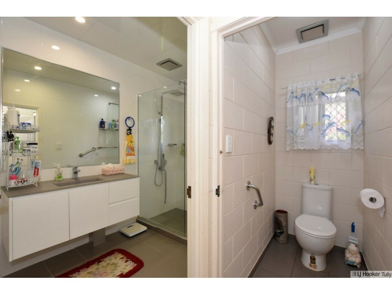 24 Hickory Street, Goondi Bend QLD 4860