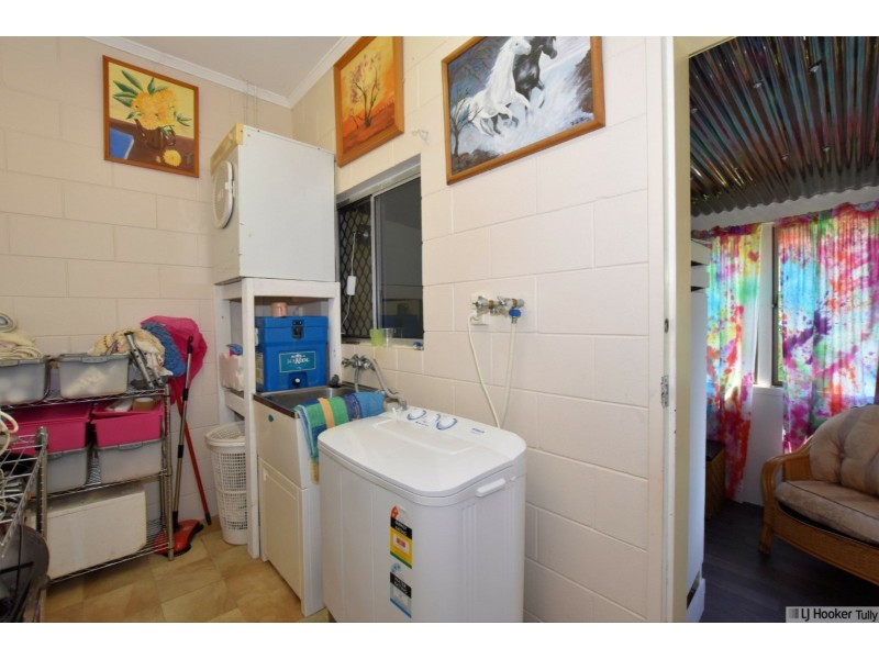 24 Hickory Street, Goondi Bend QLD 4860