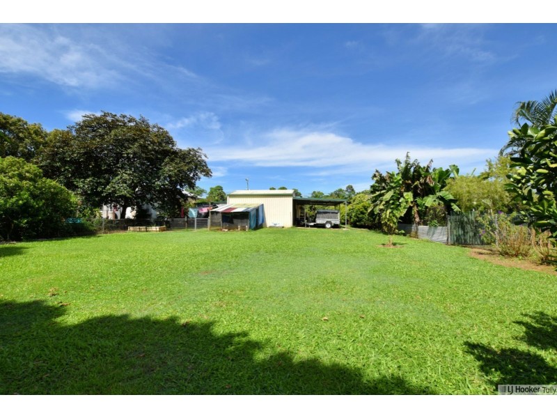 24 Hickory Street, Goondi Bend QLD 4860