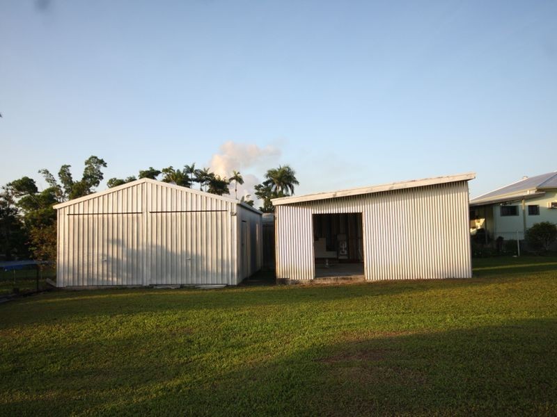 8 Cairns Street, Tully QLD 4854