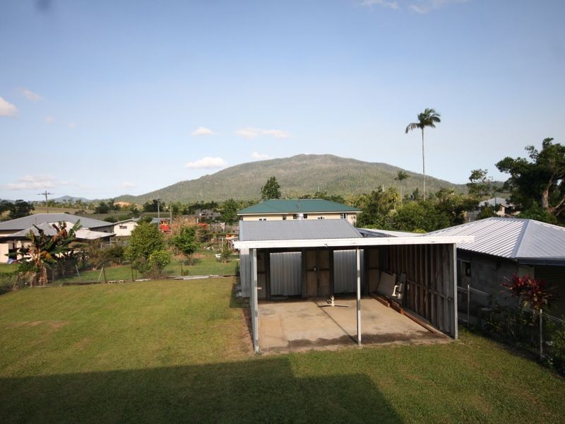 8 Cairns Street, Tully QLD 4854