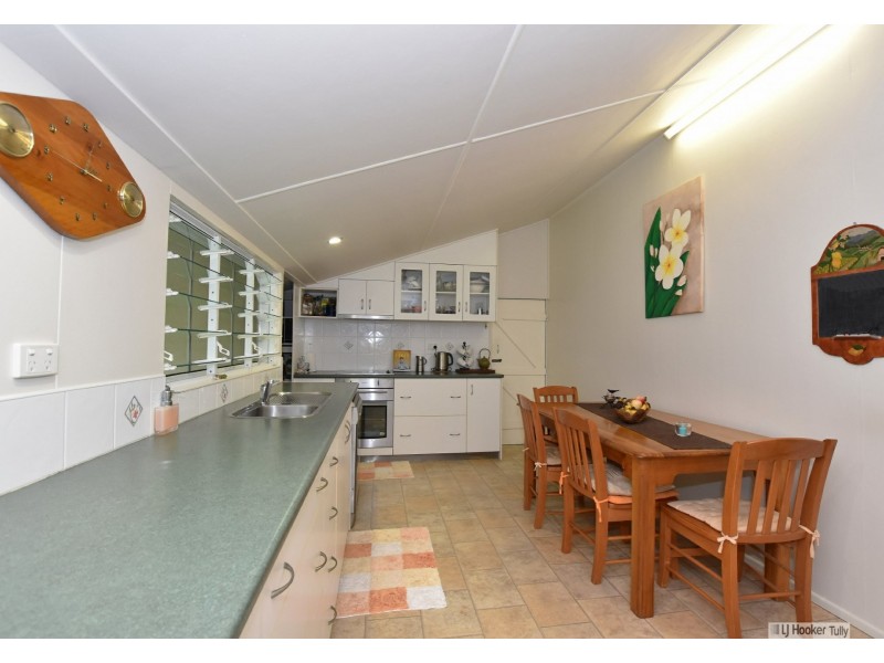 72 Bryant Street, Tully QLD 4854