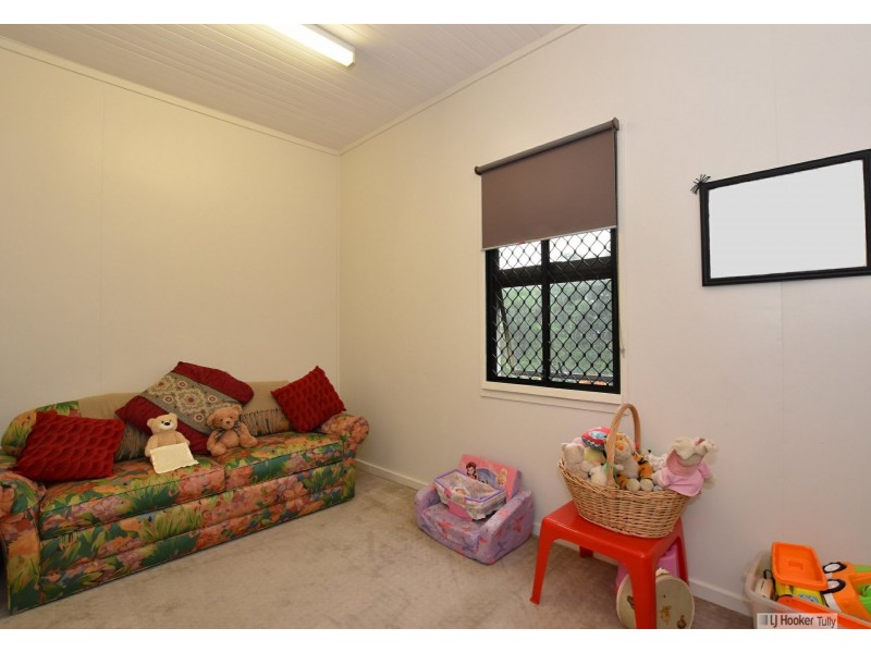 72 Bryant Street, Tully QLD 4854