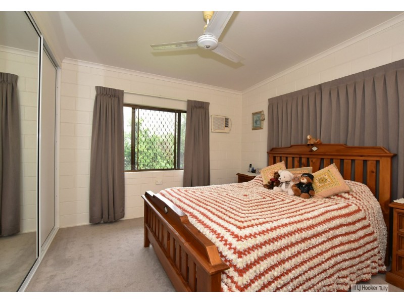 72 Bryant Street, Tully QLD 4854
