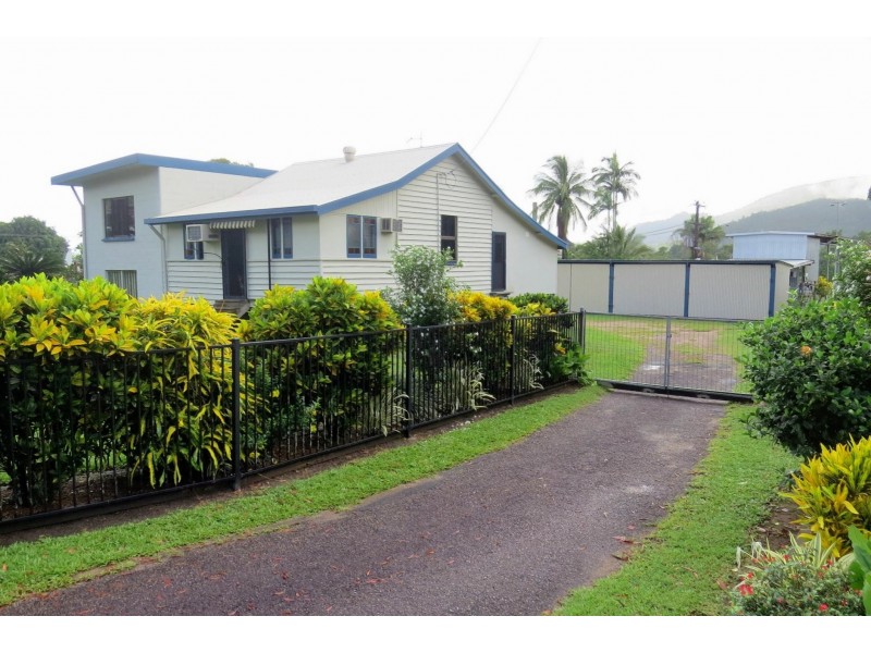 72 Bryant Street, Tully QLD 4854