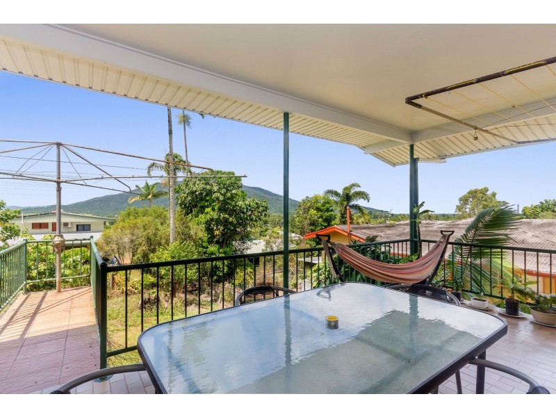2 Bamber Street, Tully QLD 4854