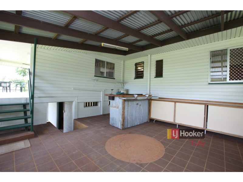 2 Bamber Street, Tully QLD 4854