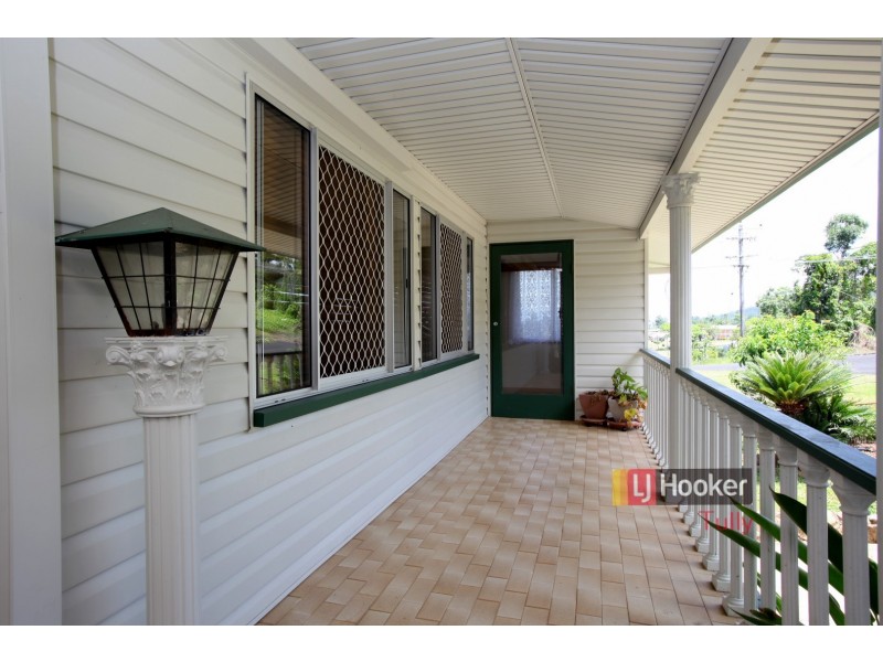 2 Bamber Street, Tully QLD 4854