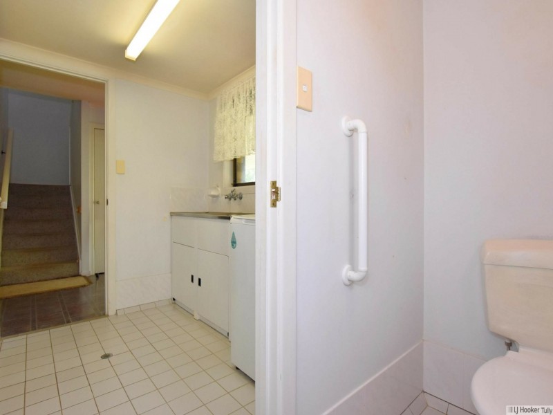 9 Briggs Street, Tully QLD 4854