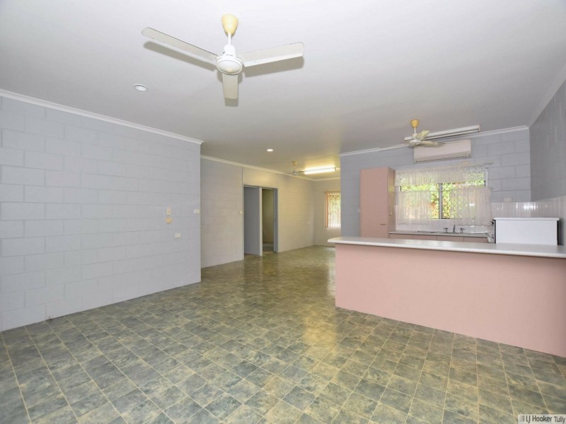 33 Hielscher Street, Tully QLD 4854