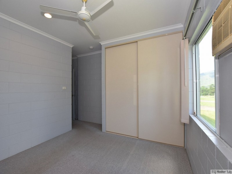 33 Hielscher Street, Tully QLD 4854