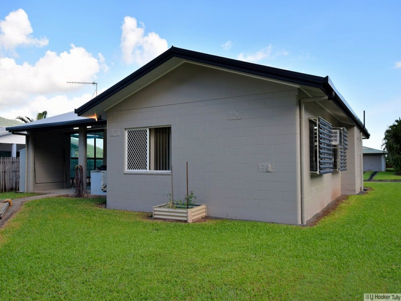33 Hielscher Street, Tully QLD 4854