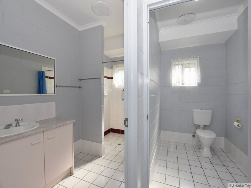 33 Hielscher Street, Tully QLD 4854