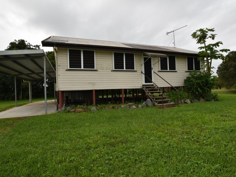 14 Davidson Road, Euramo QLD 4854