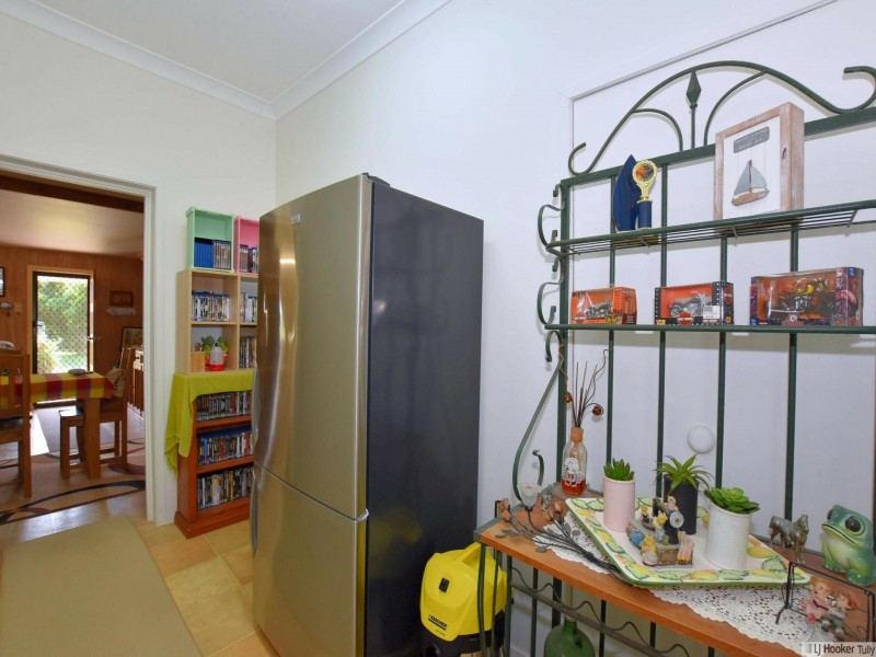 8 Grevillea Street, Tully Heads QLD 4854