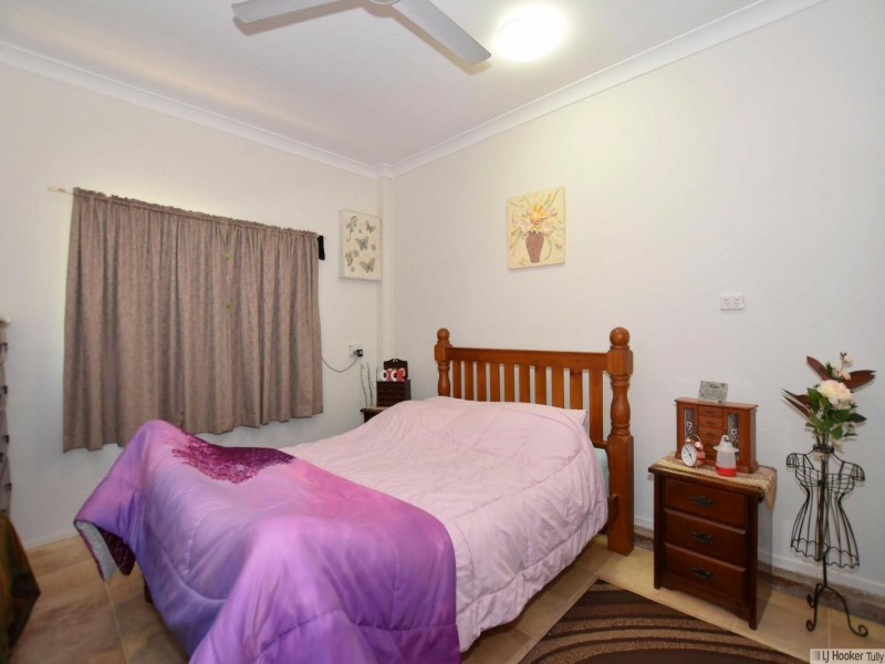 8 Grevillea Street, Tully Heads QLD 4854