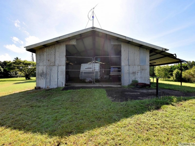 8 Grevillea Street, Tully Heads QLD 4854