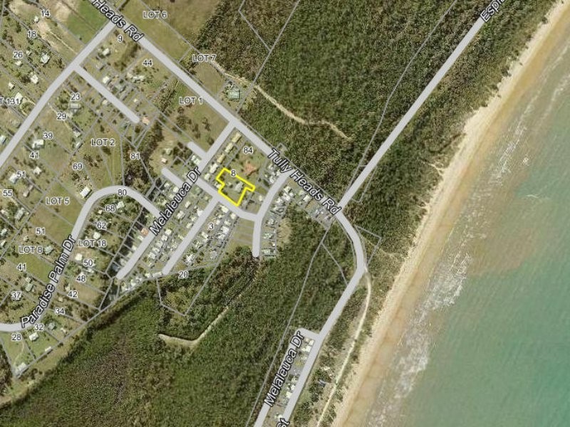 8 Grevillea Street, Tully Heads QLD 4854