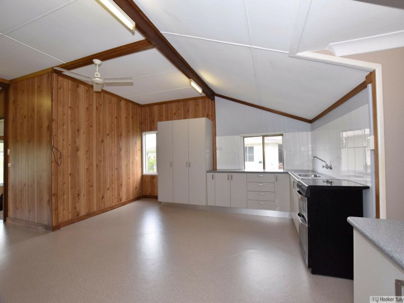 71 Murray Street, Tully QLD 4854
