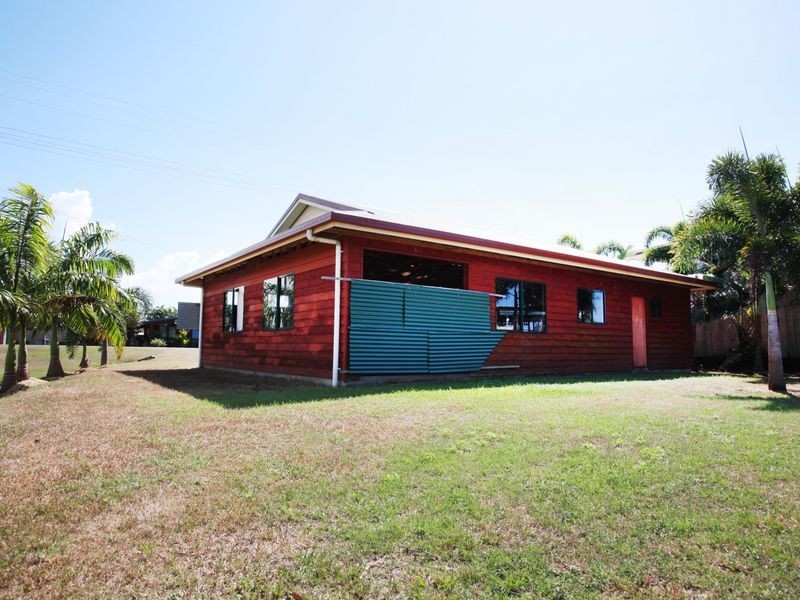 15 Hawthorne Drive, Kurrimine Beach QLD 4871