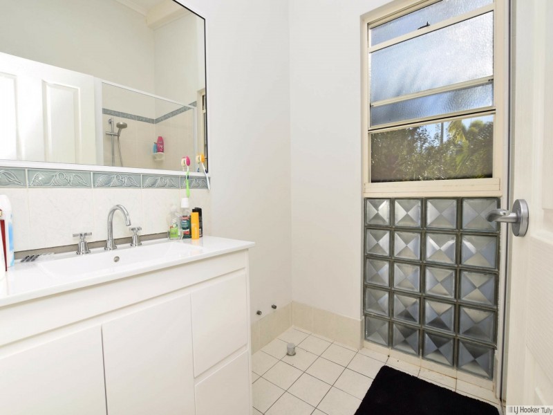 76 Taylor Street, Tully Heads QLD 4854