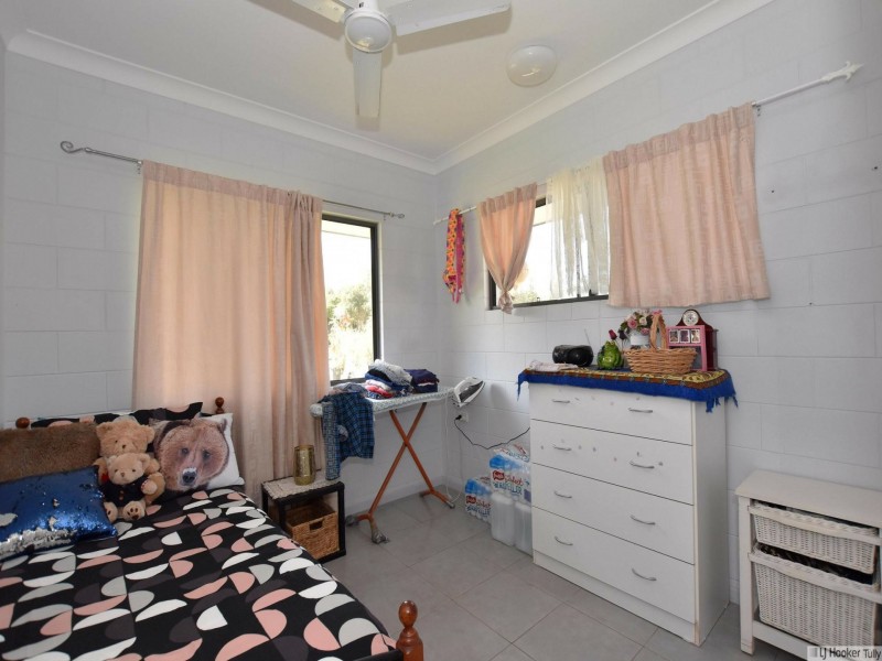 12 Muir Street, Tully Heads QLD 4854