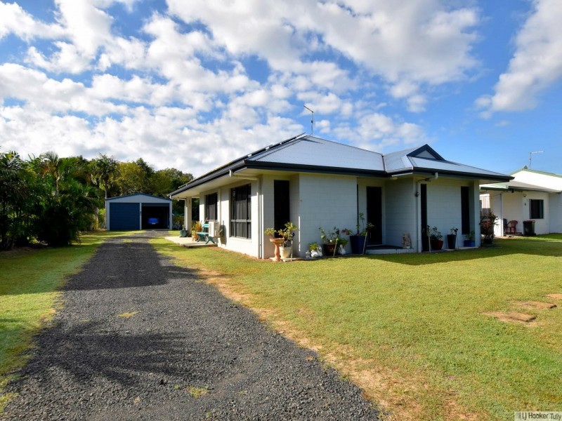 12 Muir Street, Tully Heads QLD 4854