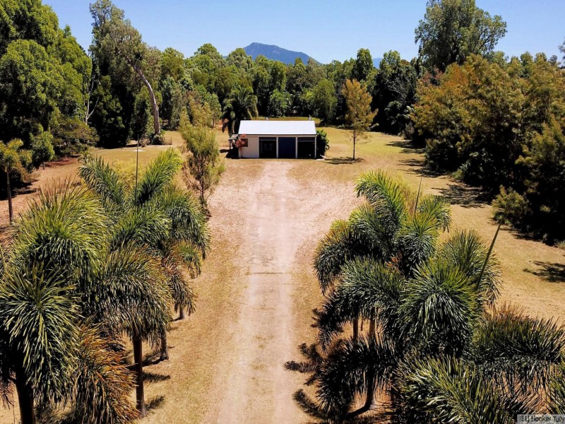 14 Vipiana Drive, Tully Heads QLD 4854