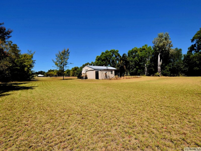 14 Vipiana Drive, Tully Heads QLD 4854