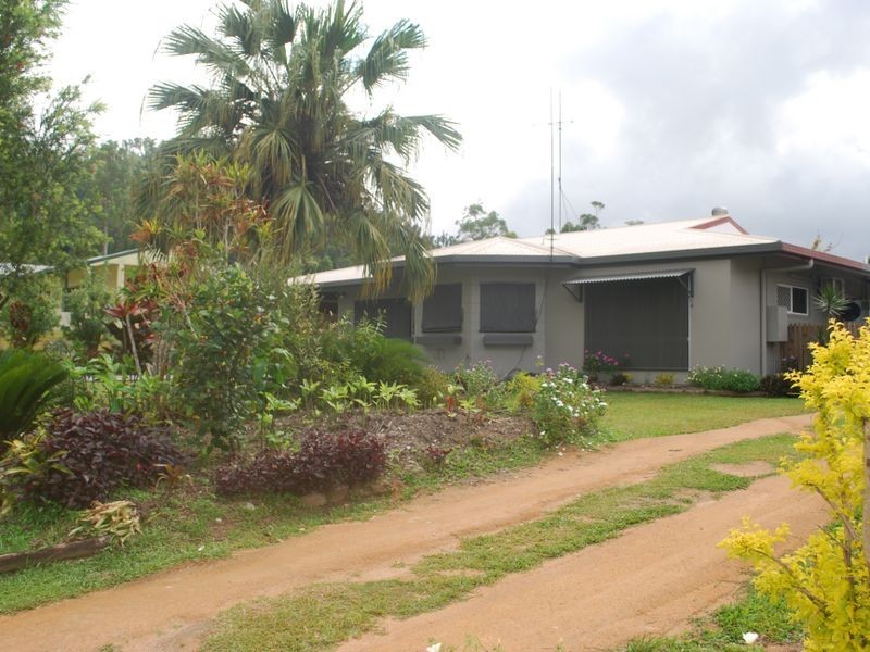 4 Maple Terrace, Tully QLD 4854
