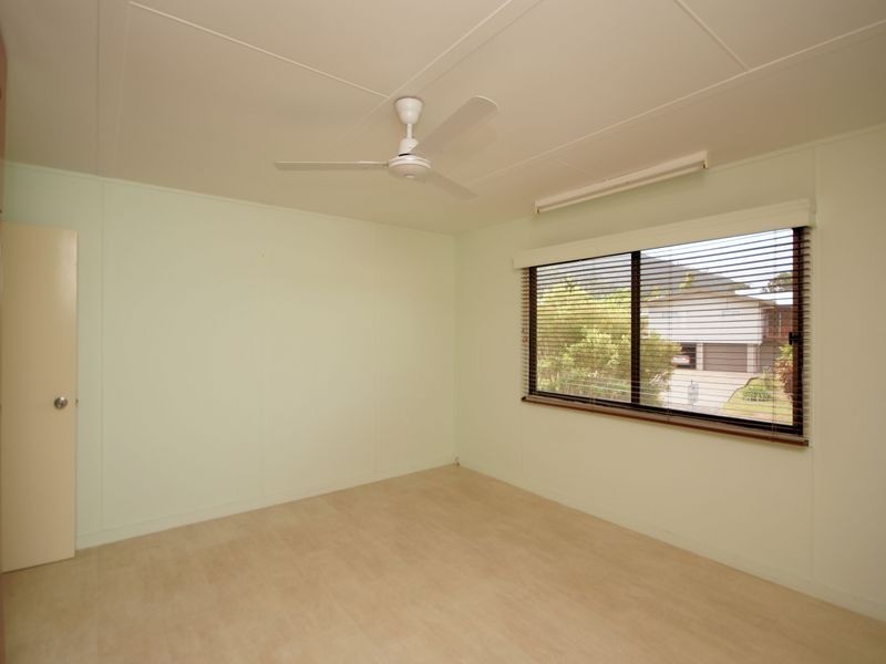1 Millwood Street, Tully QLD 4854