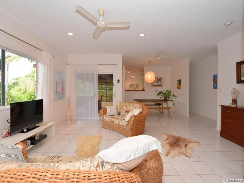 30 Cutten Street, Bingil Bay QLD 4852