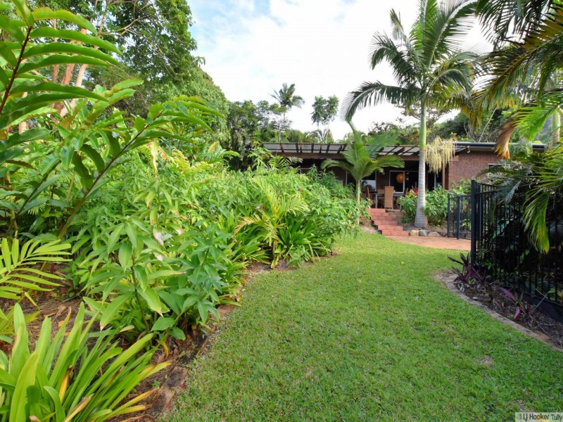 30 Cutten Street, Bingil Bay QLD 4852