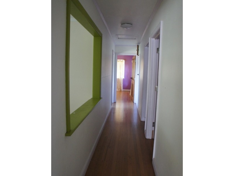 8 Clarke Kennedy Street, Tully QLD 4854