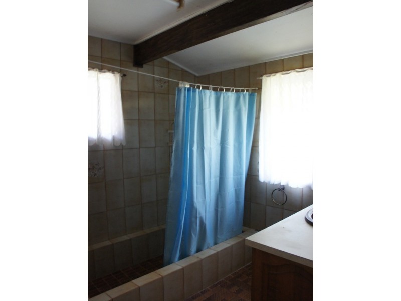 8 Clarke Kennedy Street, Tully QLD 4854