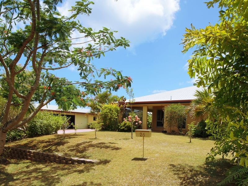 26 Cutten Street, Bingil Bay QLD 4852