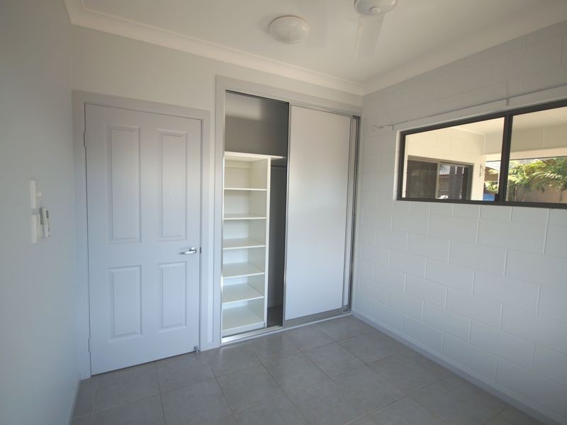 12 Muir Street, Tully Heads QLD 4854