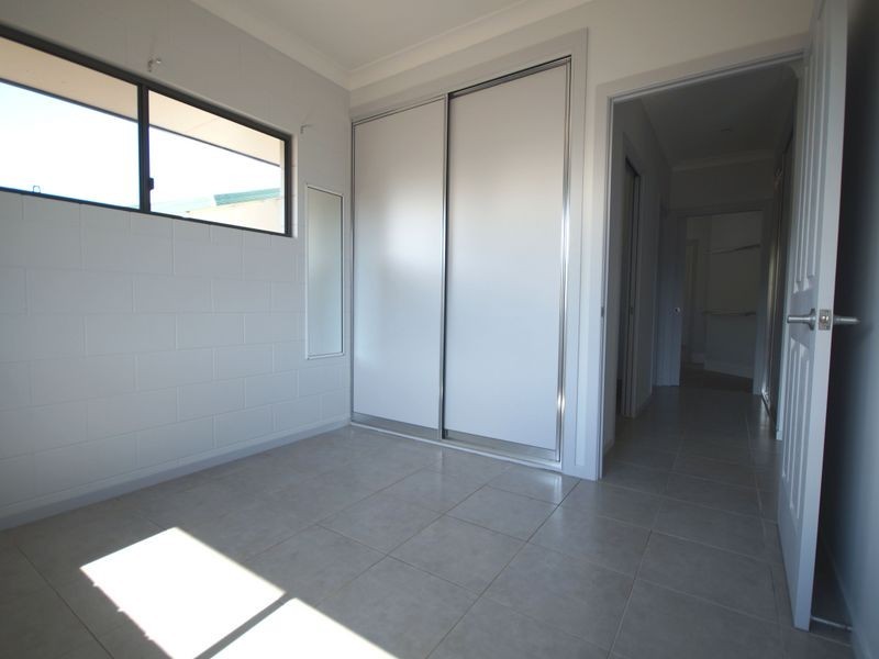 12 Muir Street, Tully Heads QLD 4854