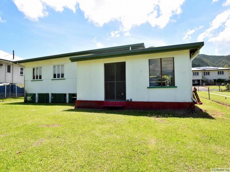 10 Cairns Street, Tully QLD 4854
