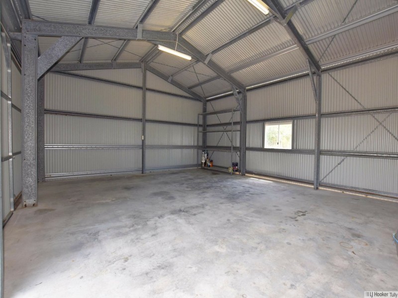 27 Taylor Street, Tully Heads QLD 4854