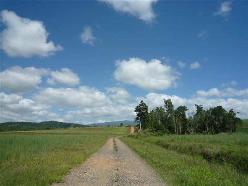 L19 Dargin Road, El Arish QLD 4855