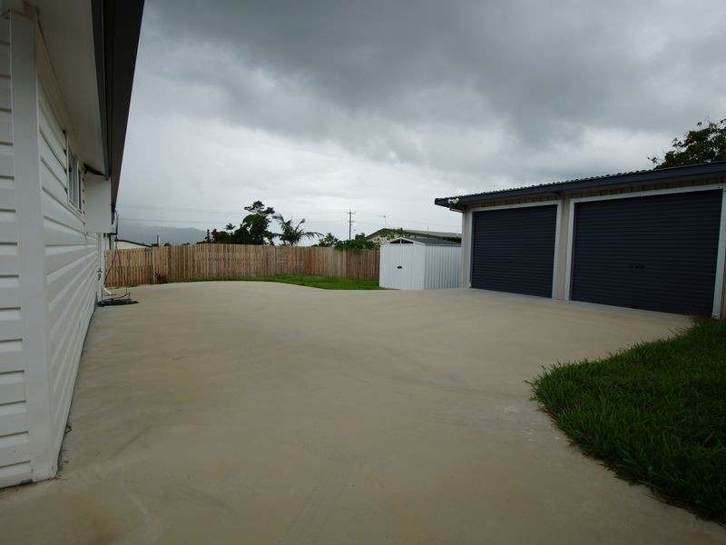 19 Black Street, Tully QLD 4854