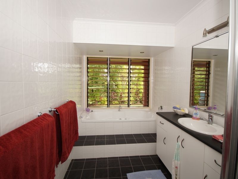 856 East Feluga Road, East Feluga QLD 4854