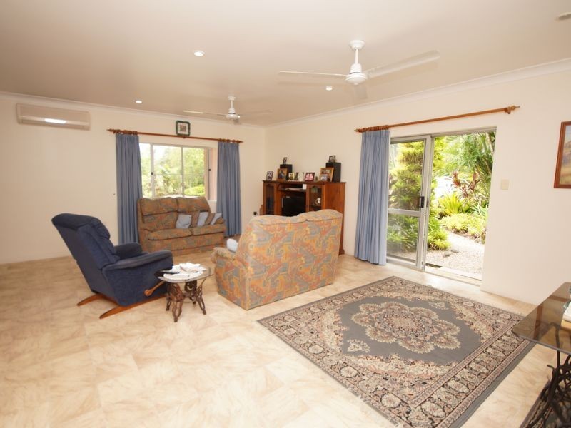 856 East Feluga Road, East Feluga QLD 4854