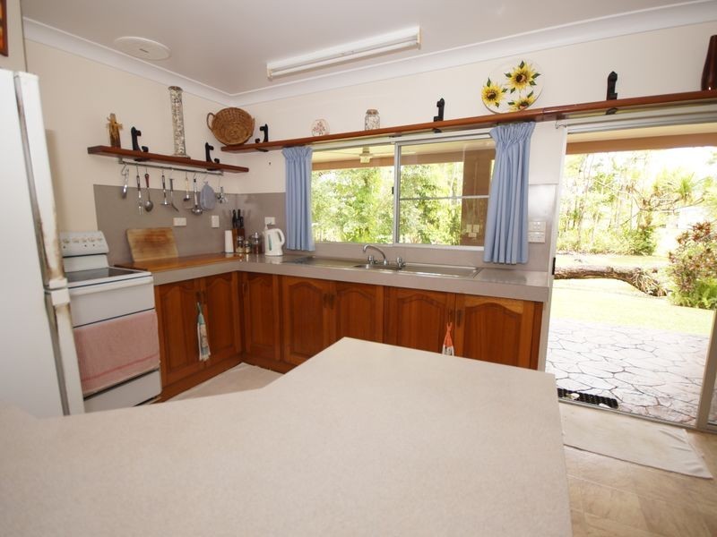 856 East Feluga Road, East Feluga QLD 4854