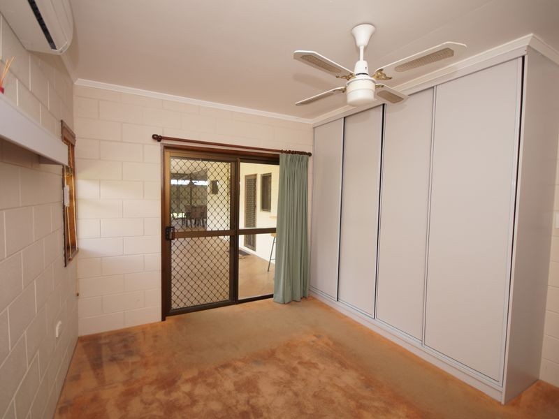 19 Casuarina Street, Tully Heads QLD 4854